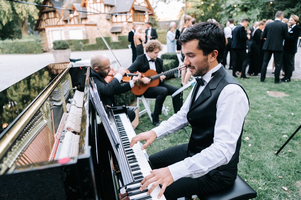 Pianist gezocht voor trouwerij , huwelijk, bruiloft