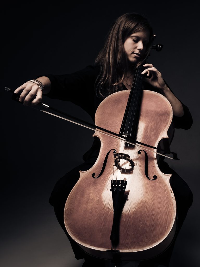 Bruiloft celliste Laura profiel foto