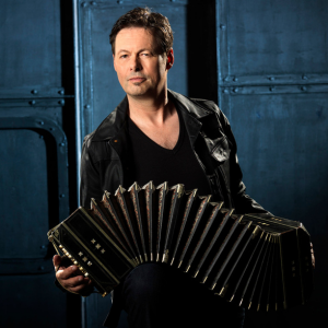 Carel Kraayenhof boeken als accordeonist voor bruiloft, bandoneon
